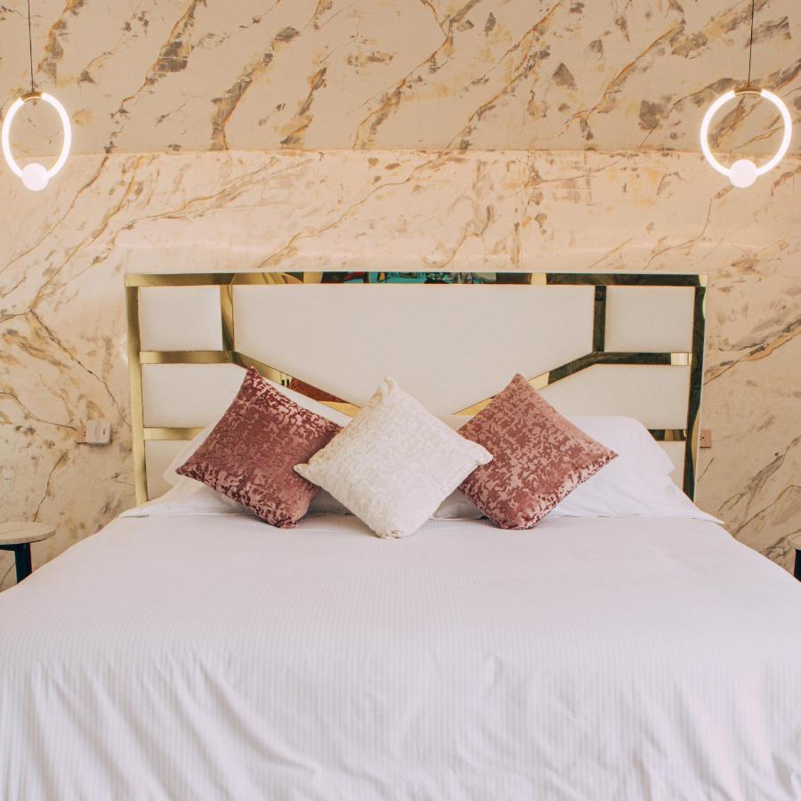 Oeroek Hotel ريونيغرو المظهر الخارجي الصورة