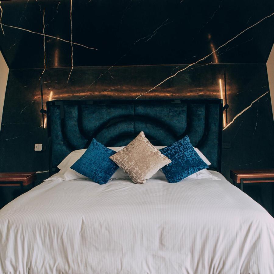 Oeroek Hotel ريونيغرو المظهر الخارجي الصورة