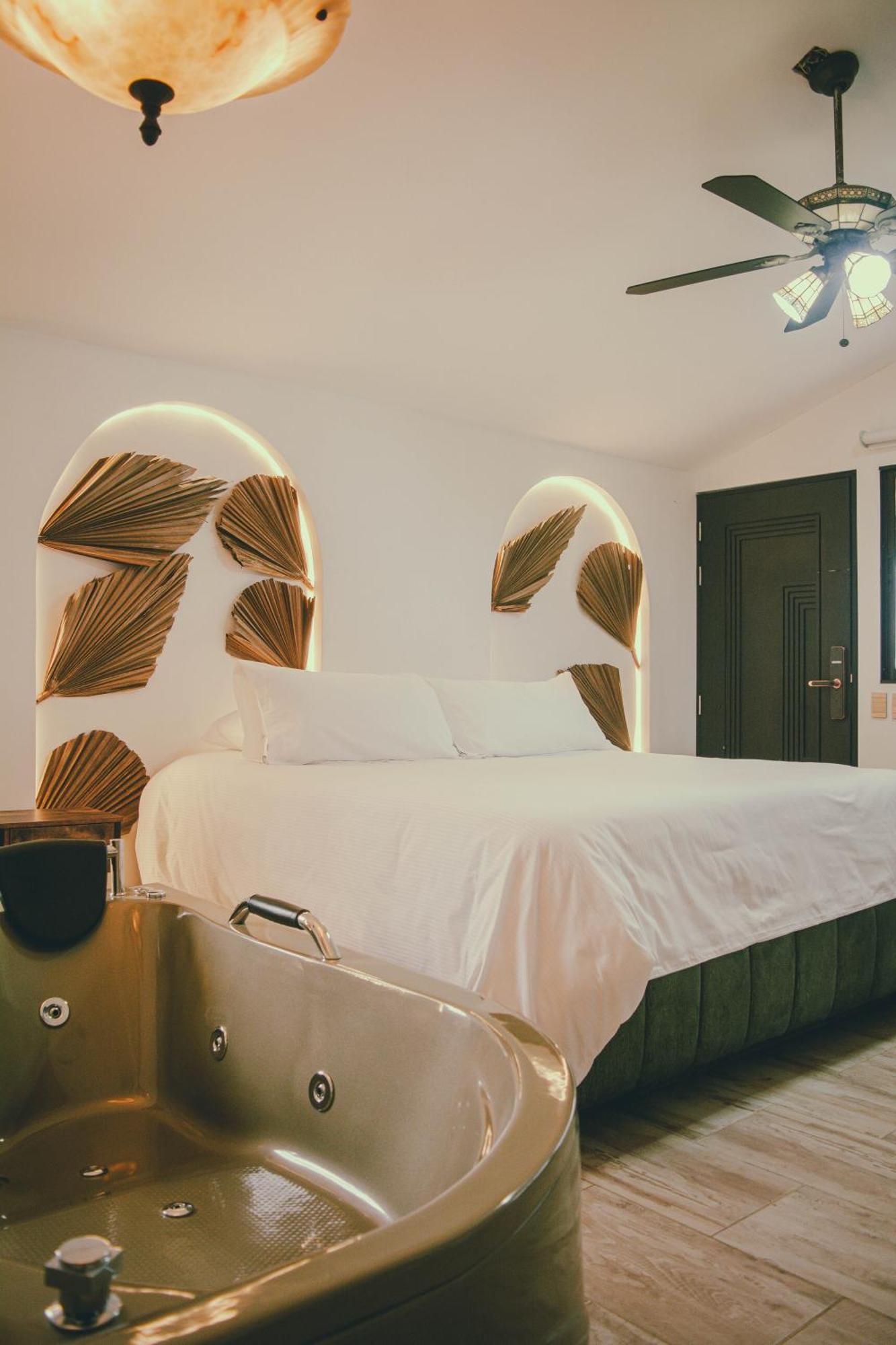 Oeroek Hotel ريونيغرو المظهر الخارجي الصورة